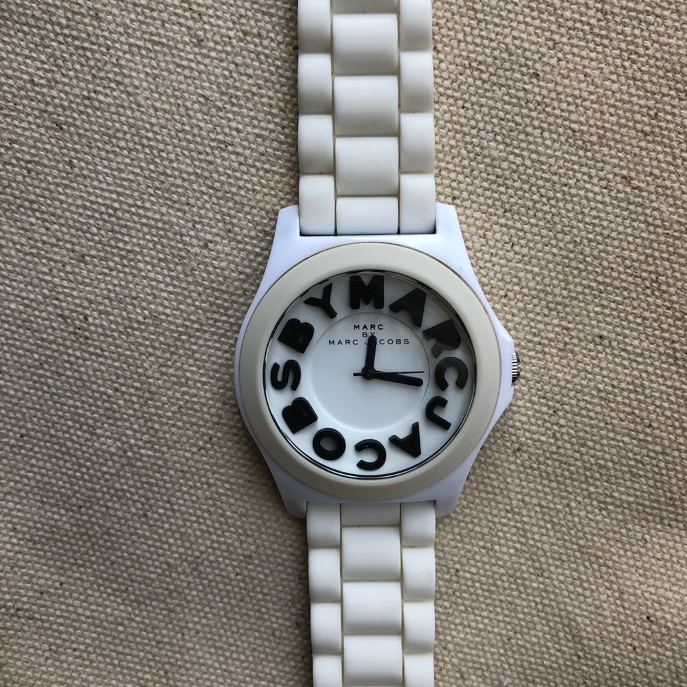 Marc by Marc Jacobs Quartz Sloane Watch- White